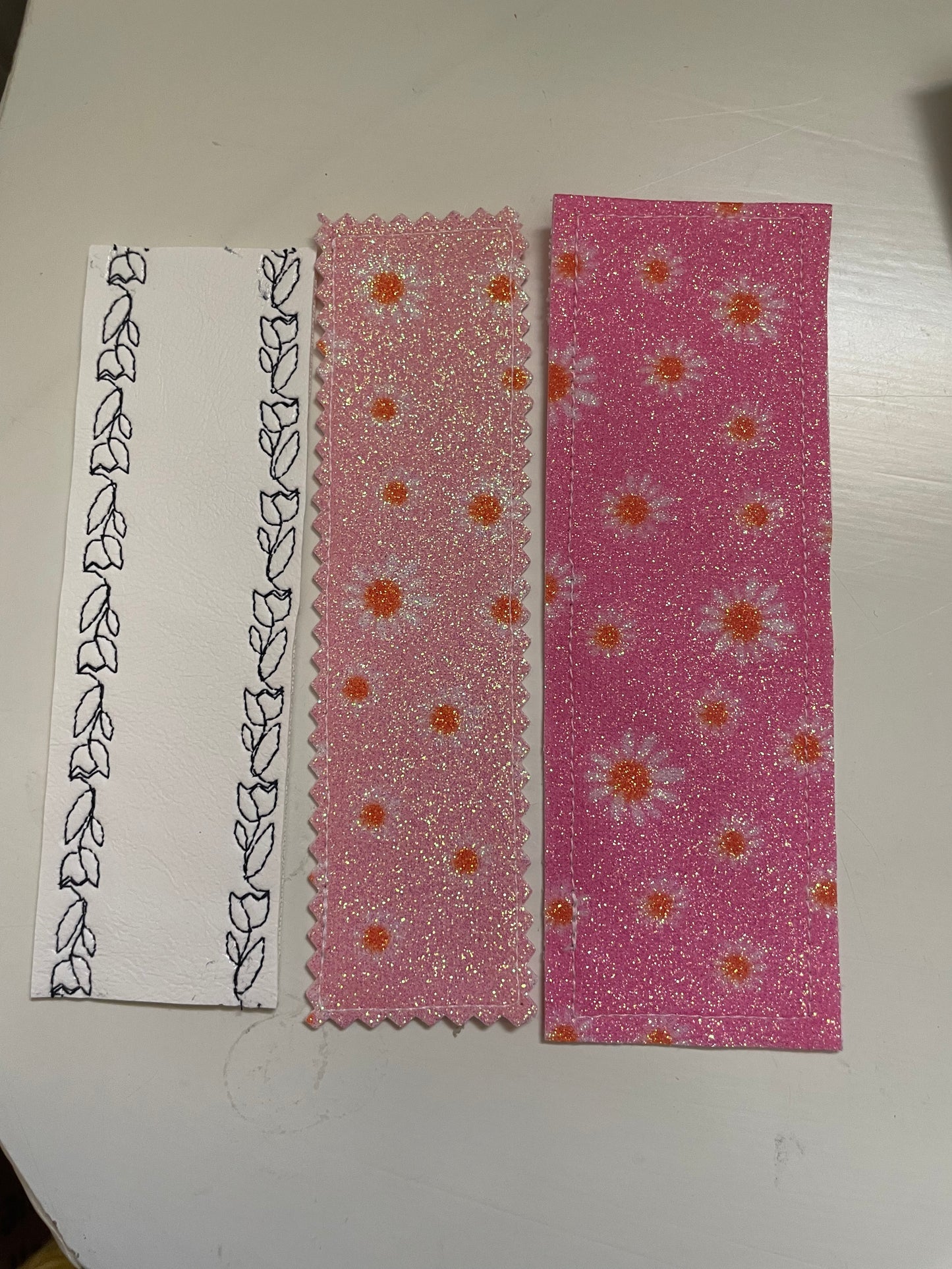 Handmade Floral Faux Leather Bookmark – Gift for Readers | Slim Book Lovers' Accessory